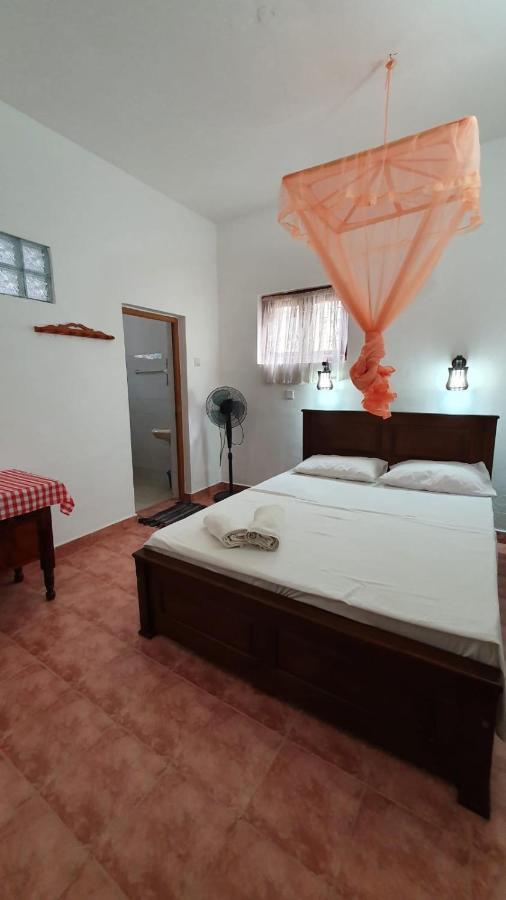 Guesthouse Kind And Love Hikkaduwa Exterior foto