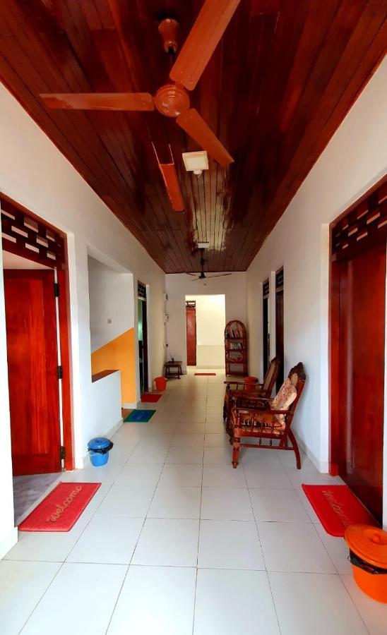 Guesthouse Kind And Love Hikkaduwa Exterior foto