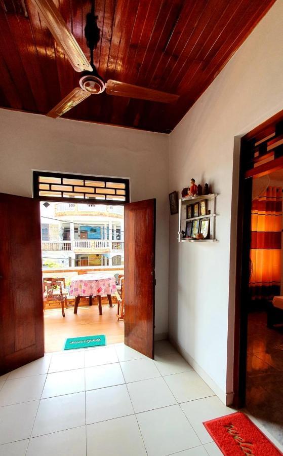 Guesthouse Kind And Love Hikkaduwa Exterior foto