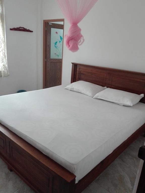 Guesthouse Kind And Love Hikkaduwa Exterior foto