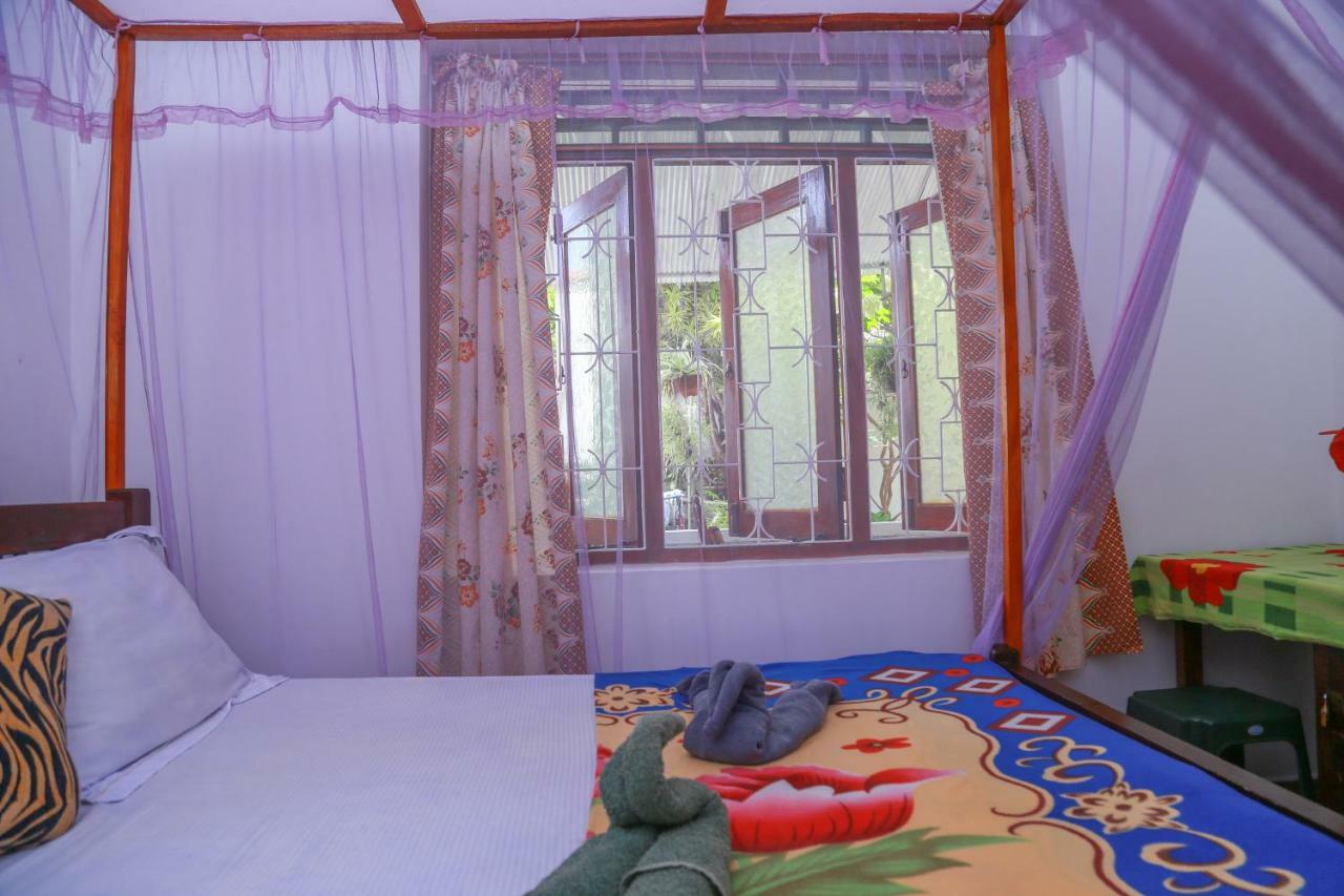 Guesthouse Kind And Love Hikkaduwa Exterior foto